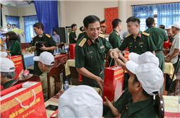 Quân ủy Trung ương, Bộ Quốc phòng tổ chức tặng quà thương, bệnh binh tại Thái Nguyên